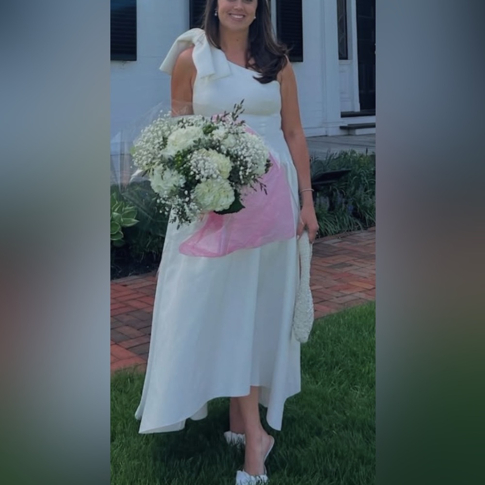 Elliatt White Asymmetrical Wedding Dress